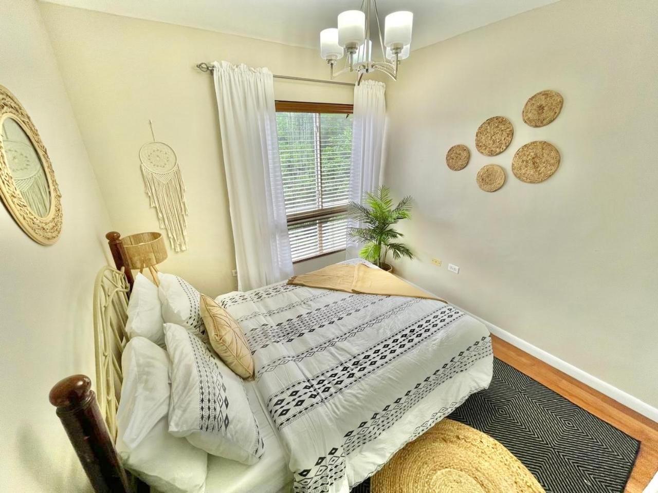 Modern 3 Bedroom Condo In Private Community #8 Petit Valley Экстерьер фото