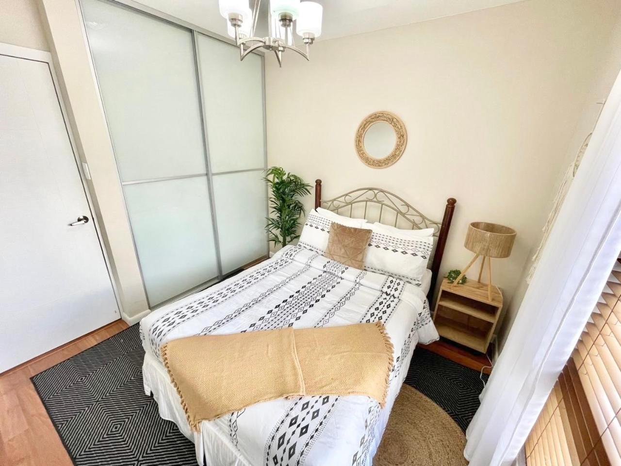 Modern 3 Bedroom Condo In Private Community #8 Petit Valley Экстерьер фото