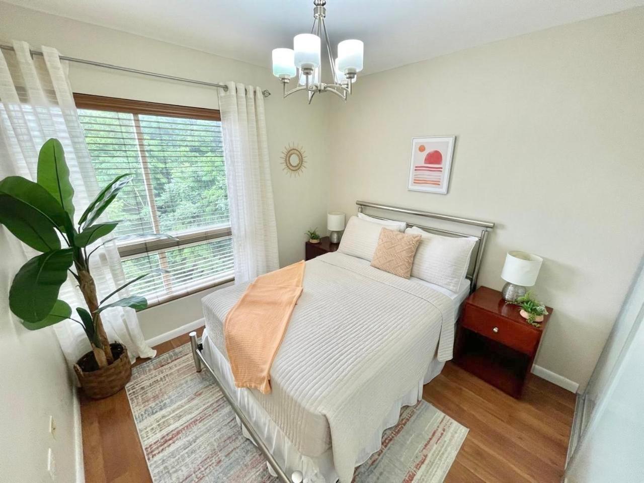 Modern 3 Bedroom Condo In Private Community #8 Petit Valley Экстерьер фото